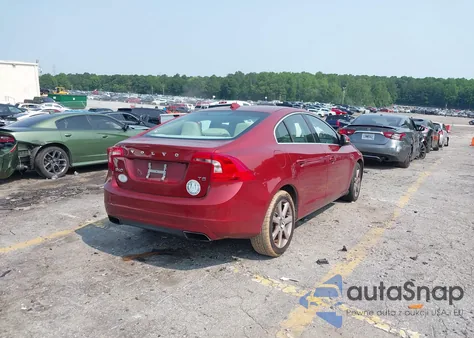 2016 Volvo S60 T5 Drive-E Premier z USA, uszkodzony, nr VIN YV126MFK4G1396231